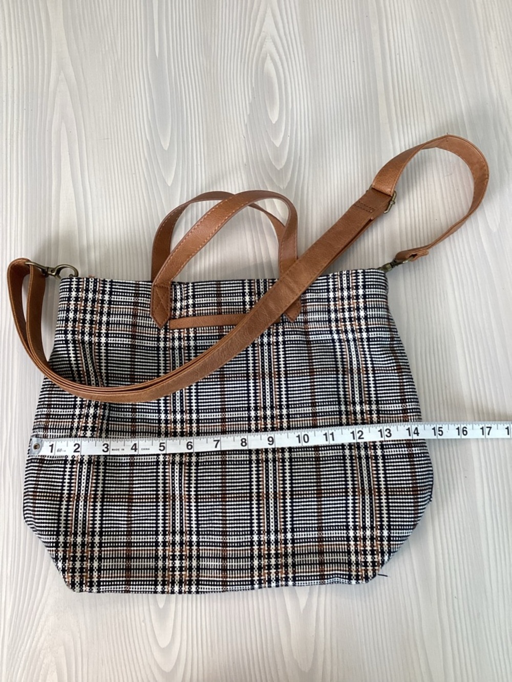 Thirty-One Plaid About You Handbag Preppy Slouch Detachable Shoulder Strap - Picture 6 of 12